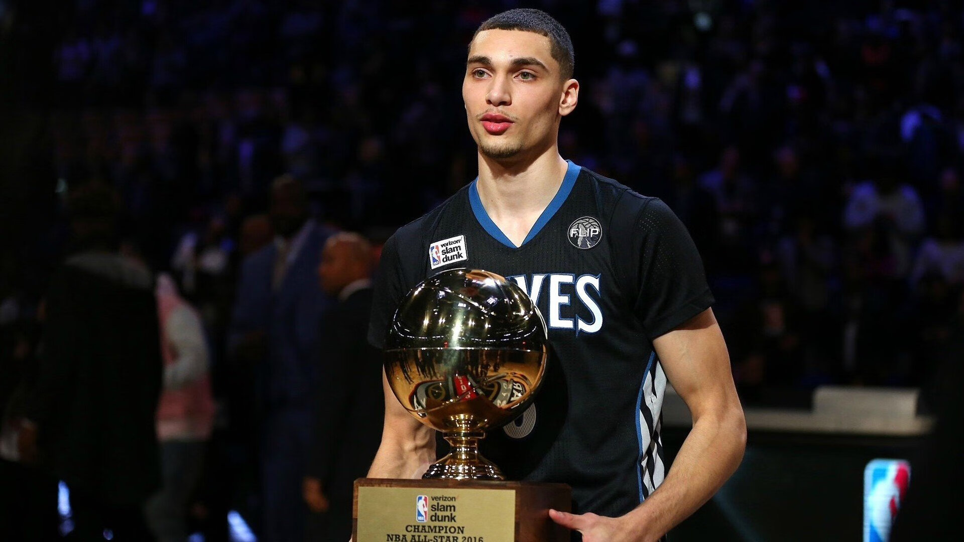 MILAN体育-关键时刻：最令人振奋的绝杀瞬间！，关键时刻激励人心的话