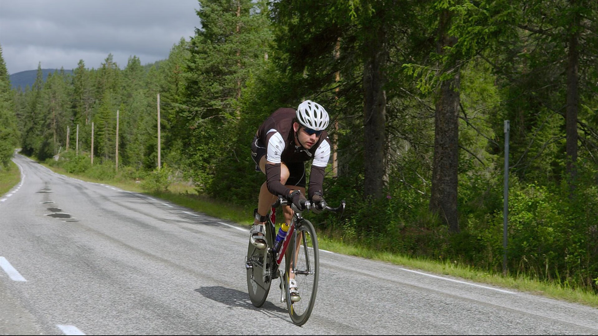 米兰体育官方网站APP下载-篮球少年用努力诠释奋斗意义，少年篮球励志